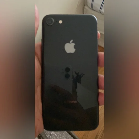 iPhone 8